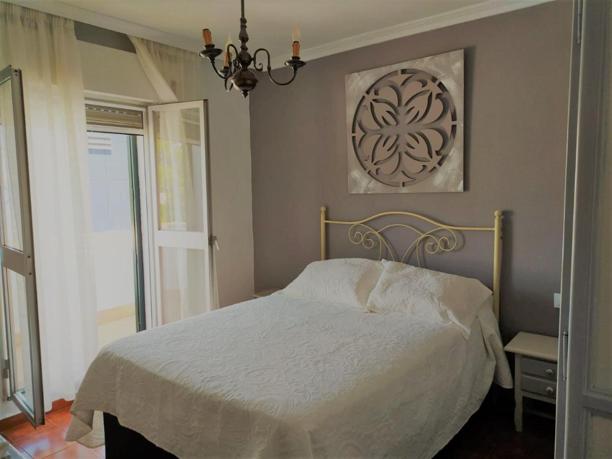 Casa Con Patio En El Centro De La Ciudad Villa Chiclana de la Frontera Ngoại thất bức ảnh